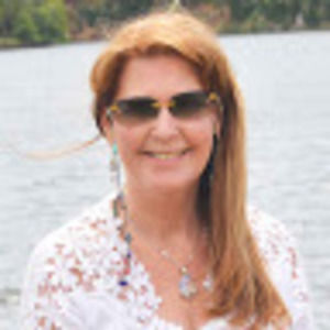 Meet your Posher, Deborah